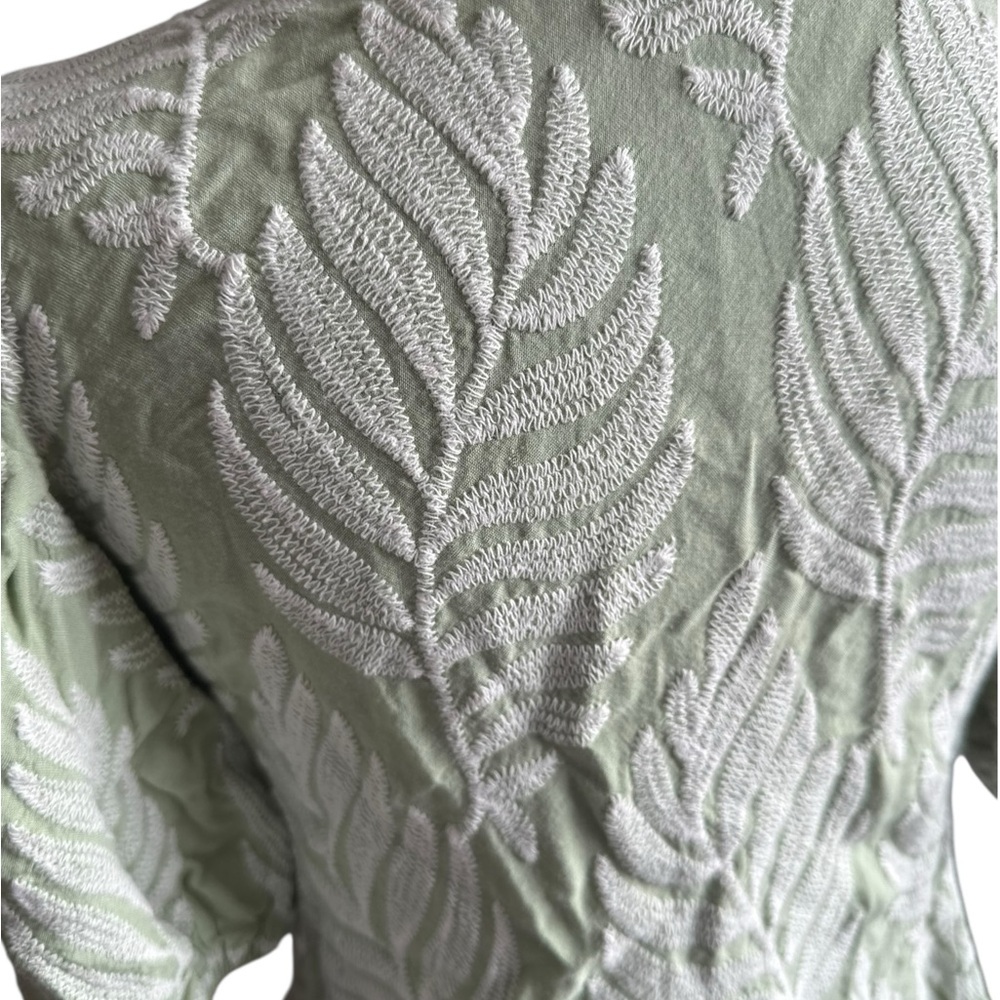 Solitaire Mint Green Top, Beige Embroidered Botanicals – Size - Picture 5 of 8